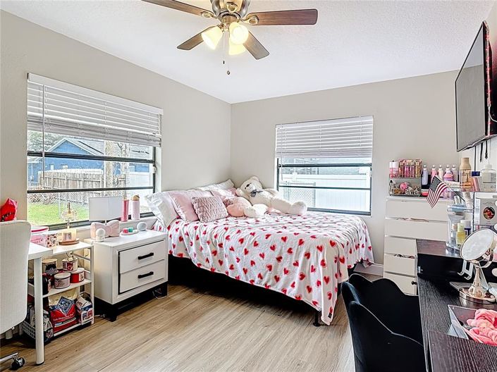 Image No.34-4 Bed House for sale