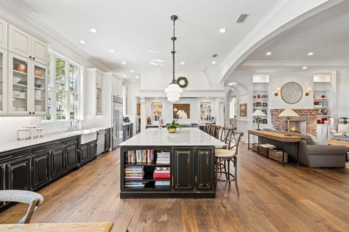 Image No.10-5 Bed House for sale