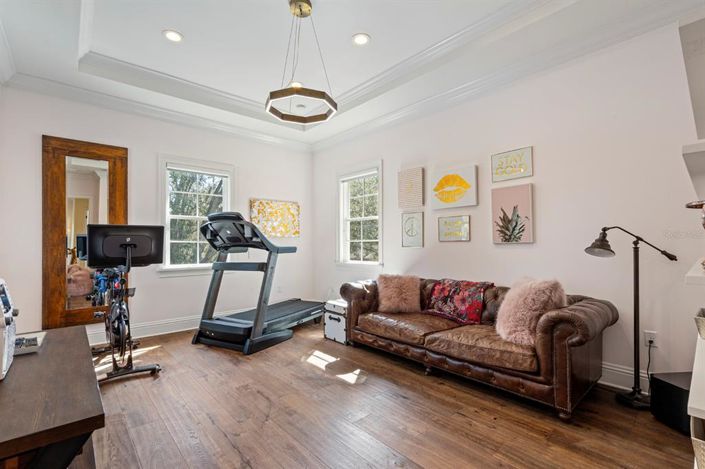 Image No.27-5 Bed House for sale