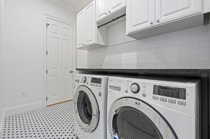 Image No.29-5 Bed House for sale