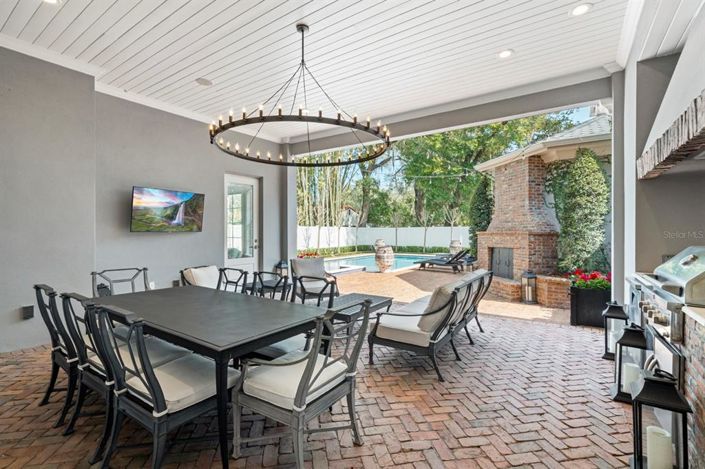 Image No.30-5 Bed House for sale