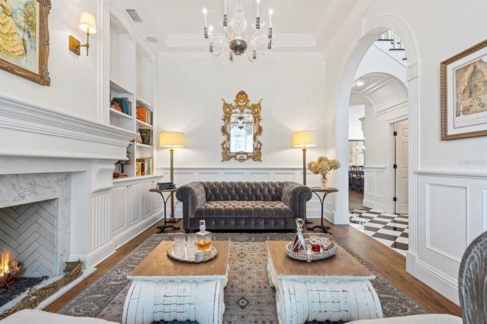 Image No.4-5 Bed House for sale