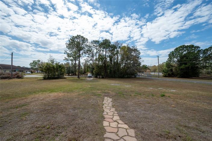 Image No.10-3 Bed House for sale