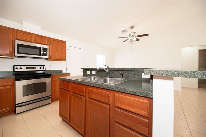 Image No.42-3 Bed House for sale