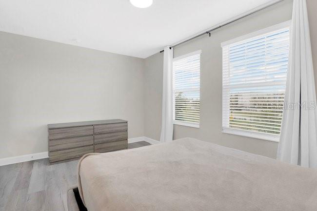 Image No.24-4 Bed House for sale