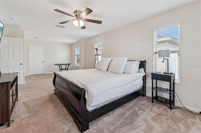 Image No.17-5 Bed House for sale