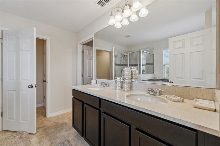 Image No.28-5 Bed House for sale