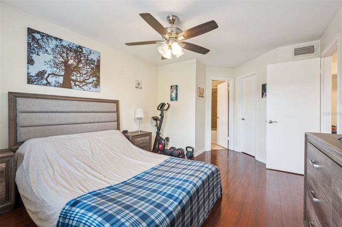 Image No.15-2 Bed Apartment for sale