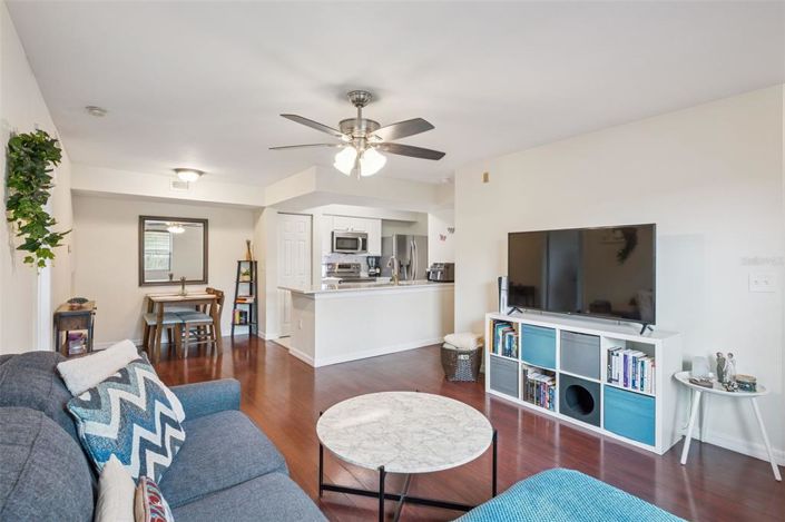 Image No.4-2 Bed Apartment for sale