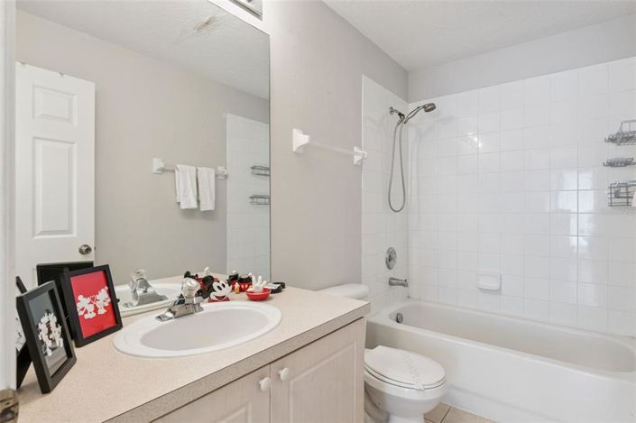 Image No.17-4 Bed House for sale