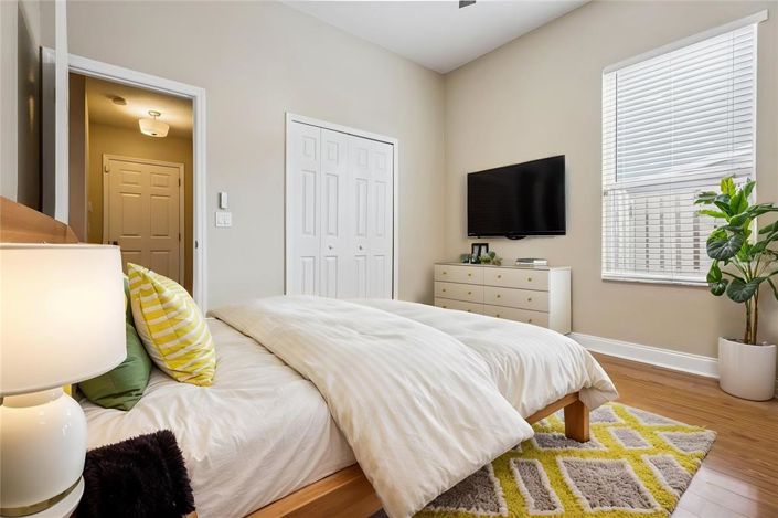 Image No.13-5 Bed House for sale