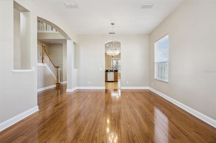 Image No.23-5 Bed House for sale