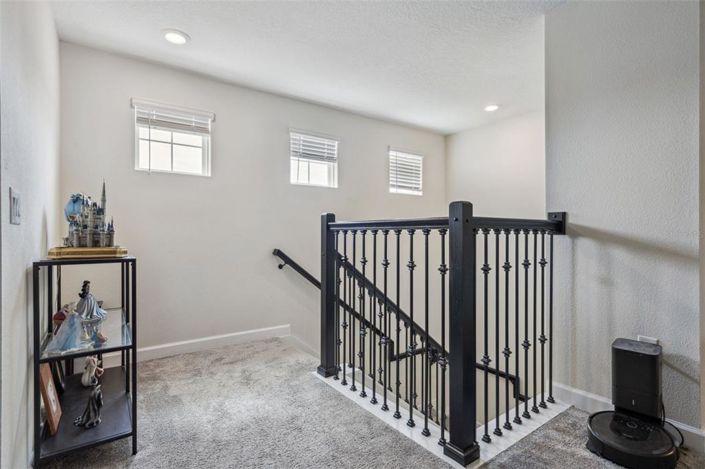 Image No.21-6 Bed House for sale