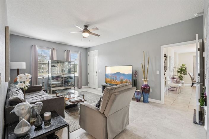 Image No.38-6 Bed House for sale