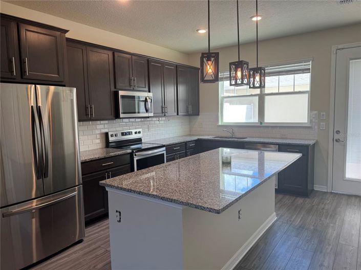 Image No.2-3 Bed Townhouse for sale