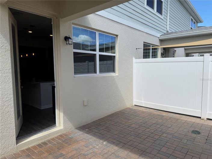 Image No.22-3 Bed Townhouse for sale