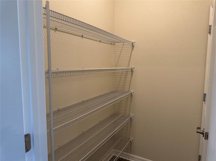 Image No.6-3 Bed Townhouse for sale