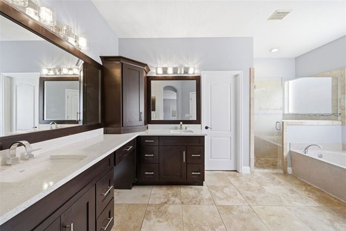 Image No.22-5 Bed House for sale