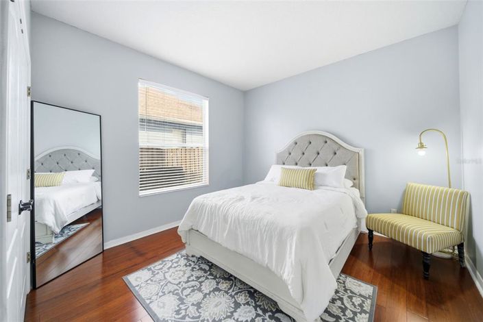 Image No.25-5 Bed House for sale