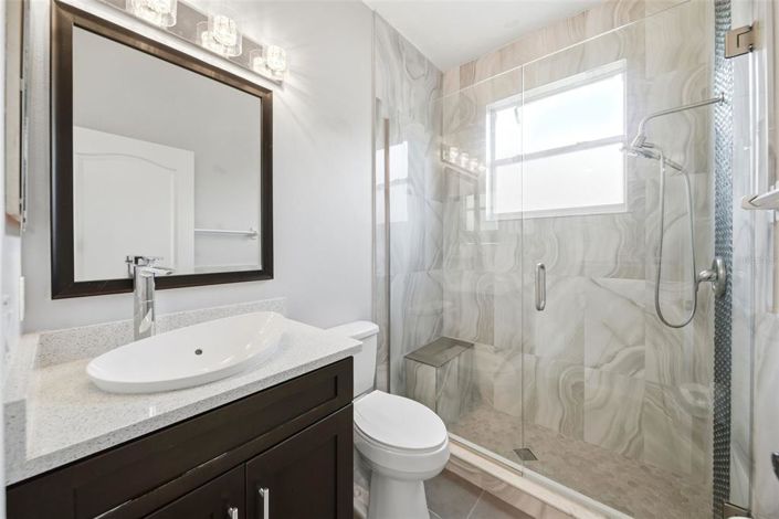 Image No.26-5 Bed House for sale