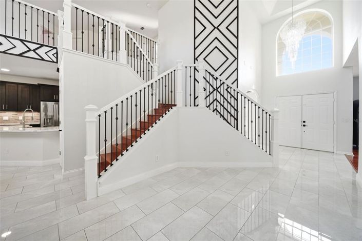 Image No.3-5 Bed House for sale