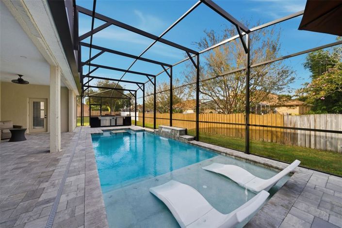 Image No.39-5 Bed House for sale