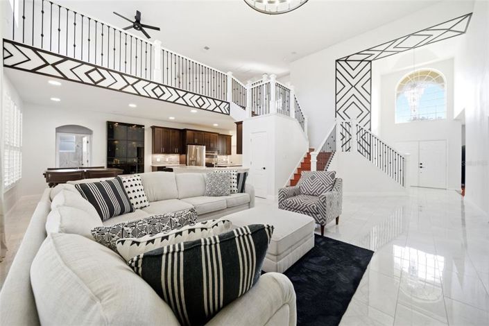 Image No.9-5 Bed House for sale