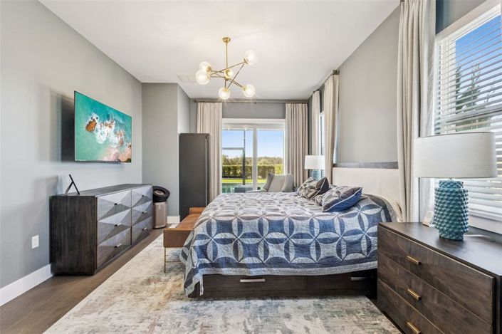 Image No.15-4 Bed House for sale