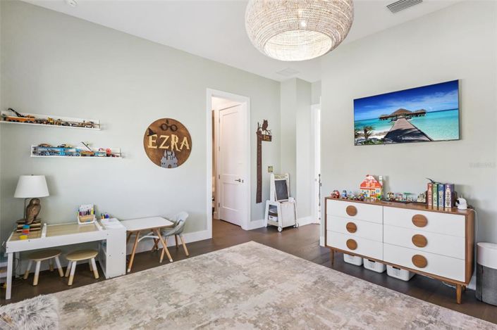 Image No.23-4 Bed House for sale