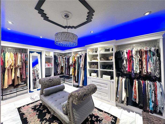 Image No.34-4 Bed House for sale