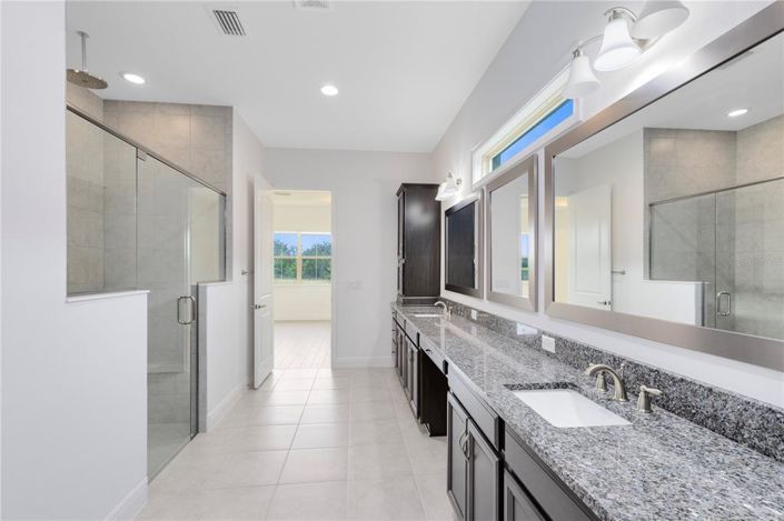 Image No.13-4 Bed House for sale