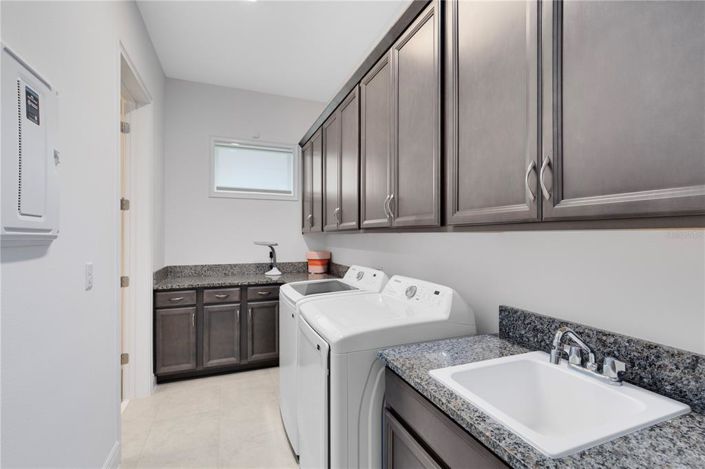 Image No.18-4 Bed House for sale