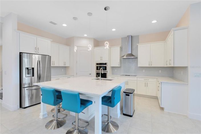 Image No.3-4 Bed House for sale