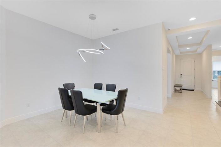 Image No.9-4 Bed House for sale