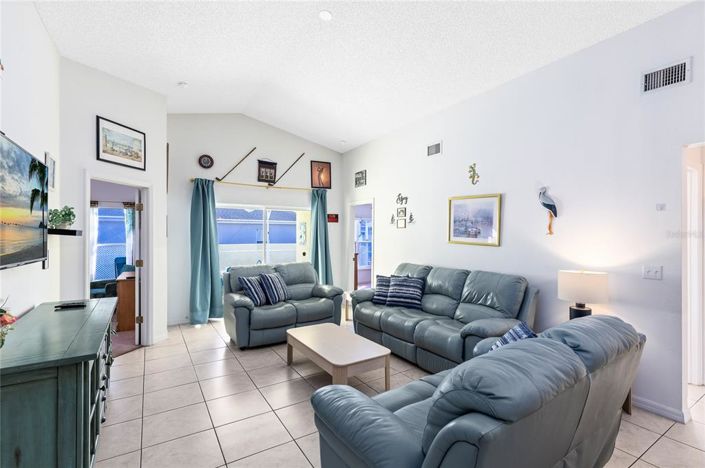 Image No.7-Maison de 5 chambres à vendre à Saint John