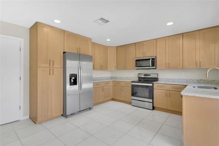 Image No.12-3 Bed House for sale