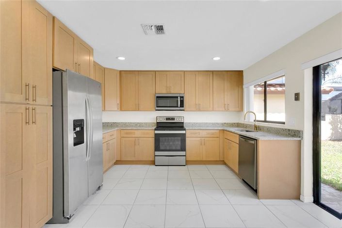 Image No.13-3 Bed House for sale