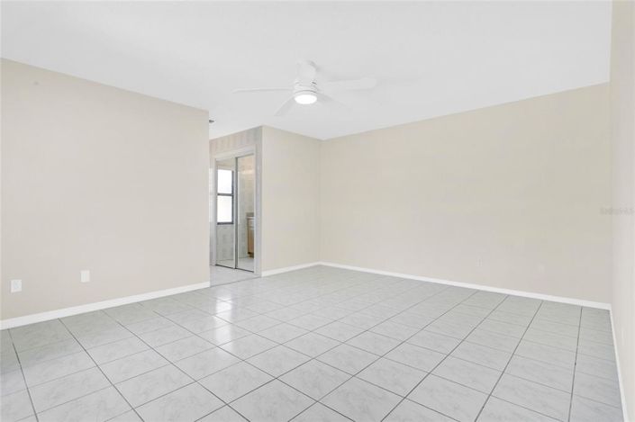 Image No.15-3 Bed House for sale