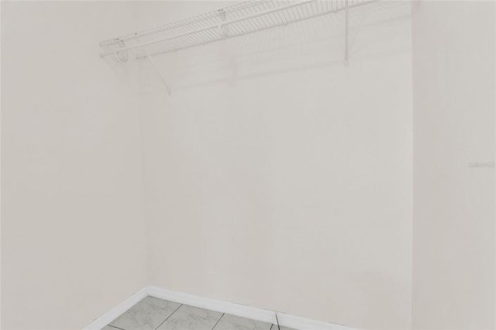 Image No.17-3 Bed House for sale