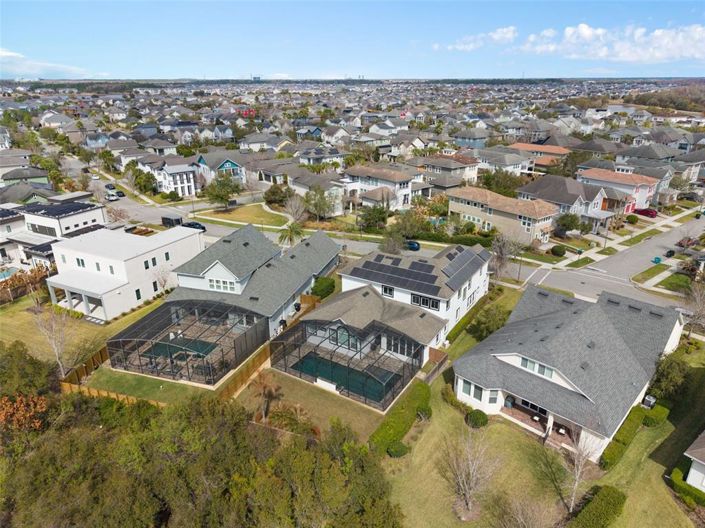 Image No.8-5 Bed House for sale