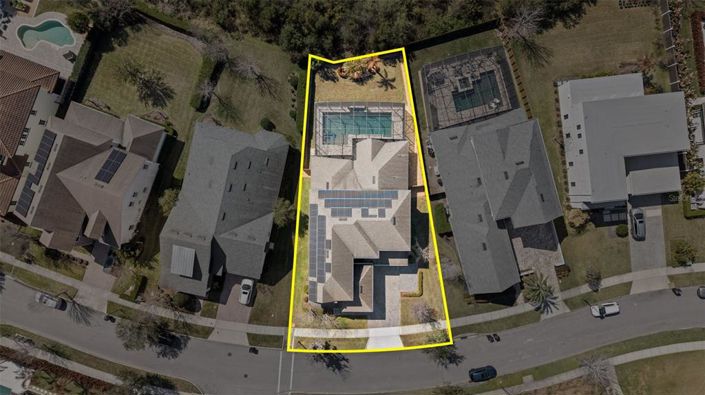 Image No.9-5 Bed House for sale