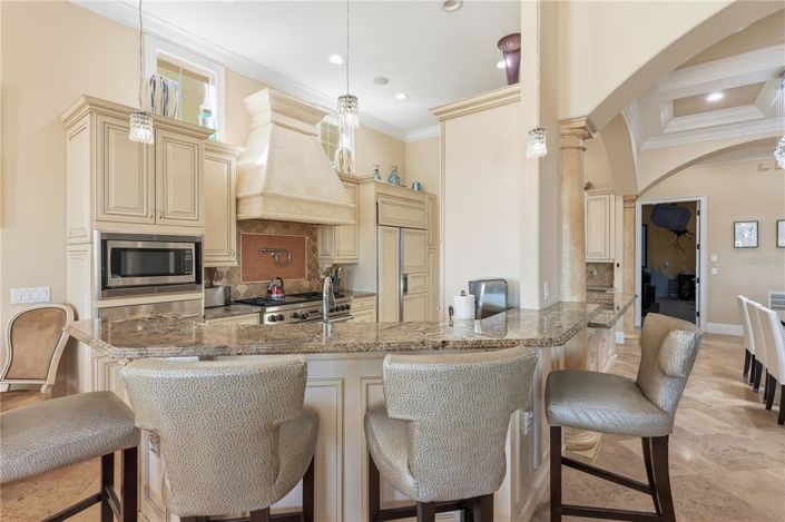 Image No.23-5 Bed House for sale