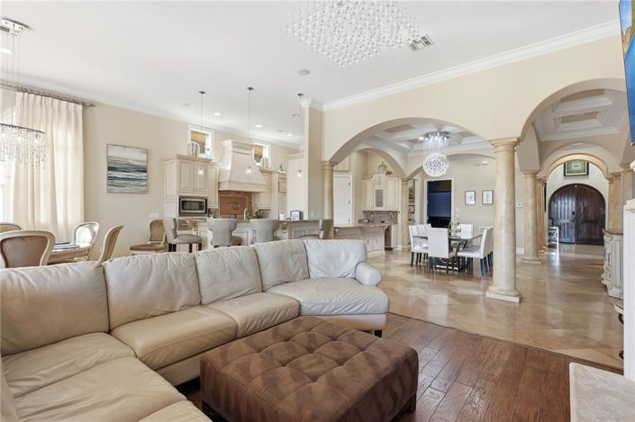 Image No.28-5 Bed House for sale