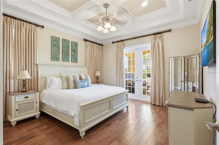 Image No.36-5 Bed House for sale