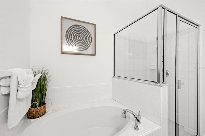 Image No.11-4 Bed House for sale