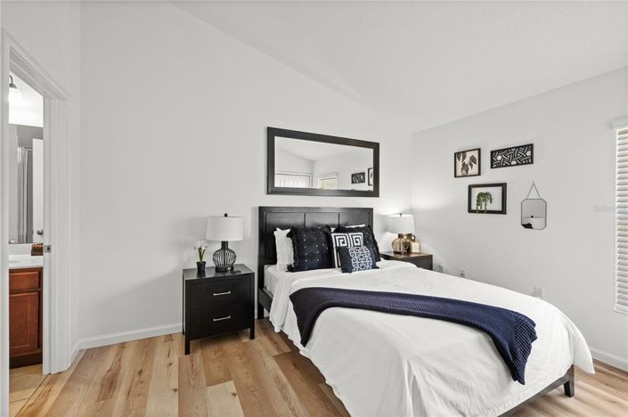 Image No.19-4 Bed House for sale