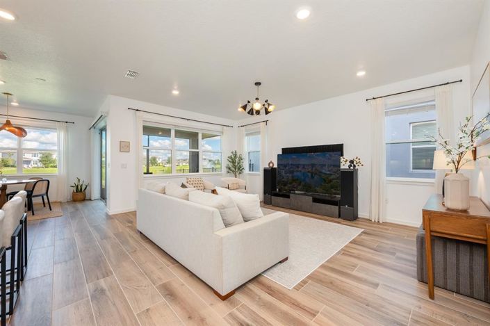 Image No.10-3 Bed House for sale