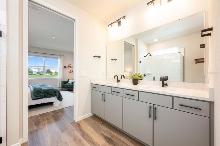 Image No.14-3 Bed House for sale