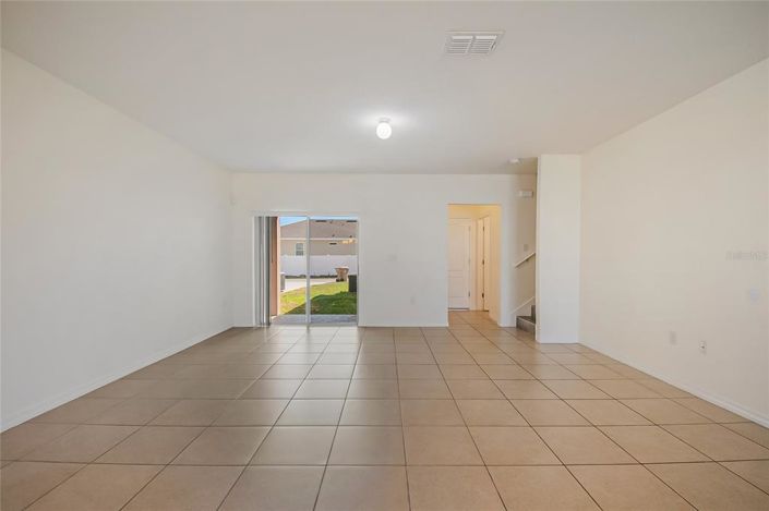 Image No.13-3 Bed Townhouse for sale