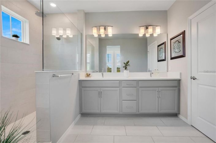 Image No.19-4 Bed House for sale